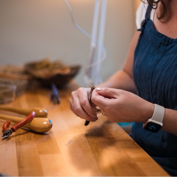 Meet your Posher, Valerie - Picture 2 of 6